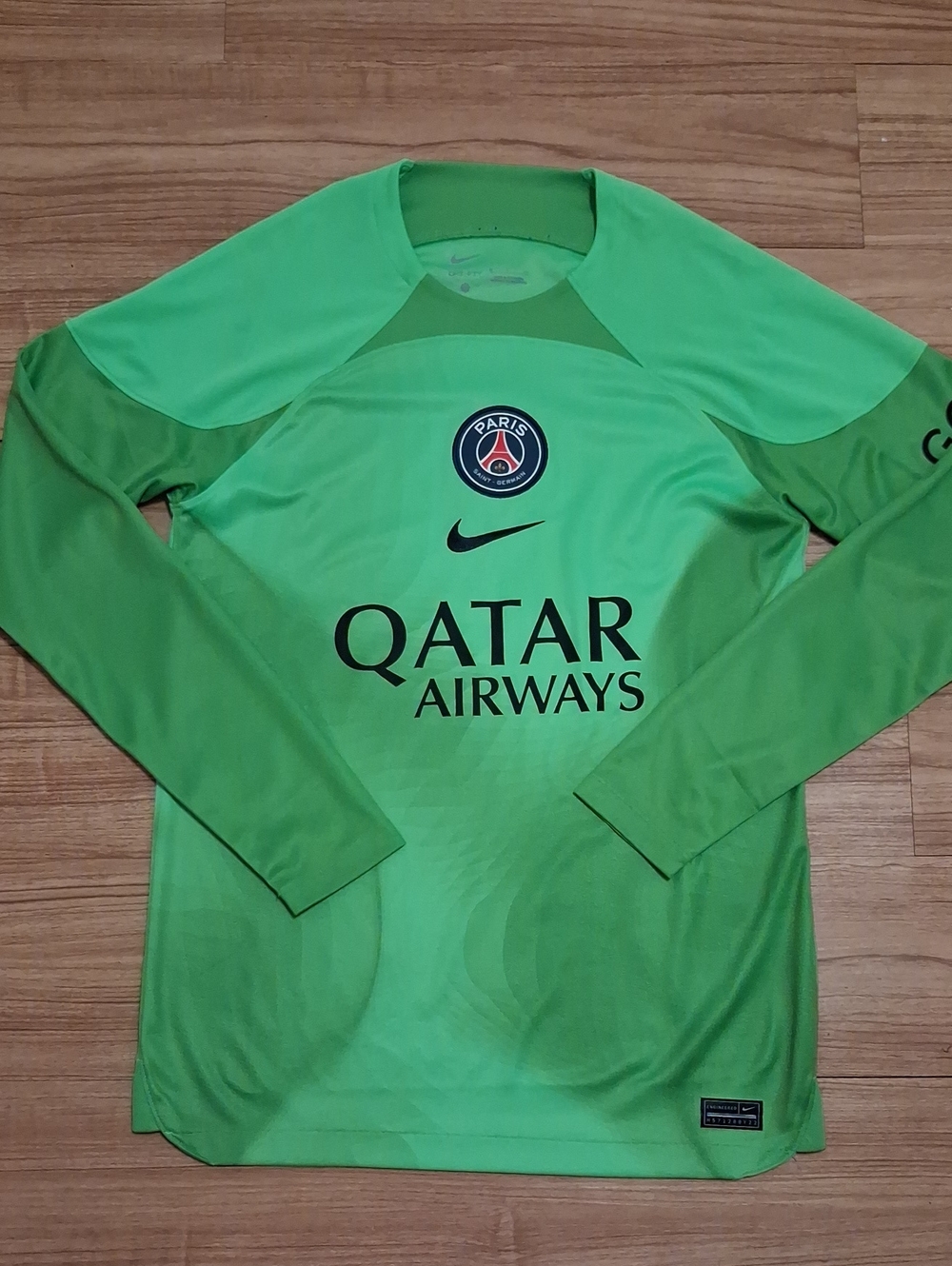 Nike Paris Saint-Germain 2022/23 Home Goalkeeper Jersey